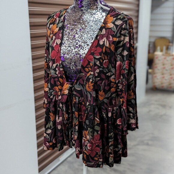 Torrid NEW 5X Black with Floral Print Babydoll Lightweight Jacket - Picture 9 of 9